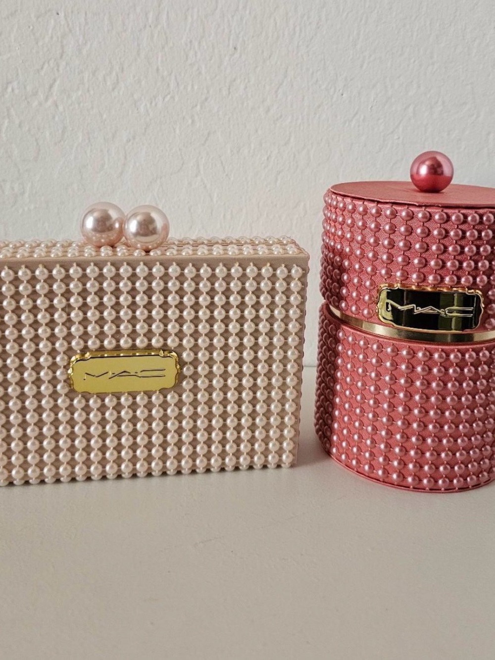 MAC Pearl cosmetic case and brush case set